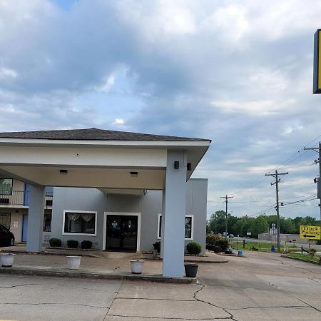 ซูเปอร์ 8 บาย วินด์แฮม อาร์คาเดลเฟีย แคดโด แวลเลย์ แอเรีย Motel ภายนอก รูปภาพ