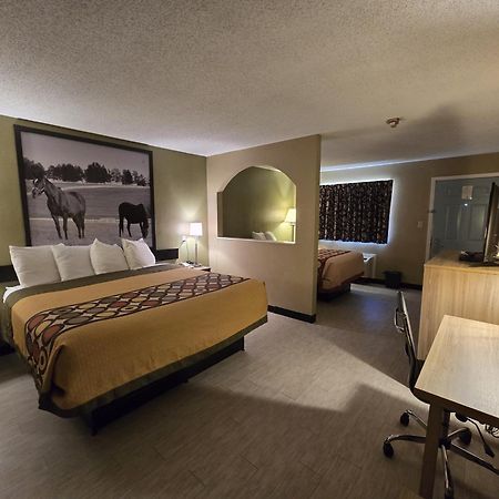 ซูเปอร์ 8 บาย วินด์แฮม อาร์คาเดลเฟีย แคดโด แวลเลย์ แอเรีย Motel ภายนอก รูปภาพ