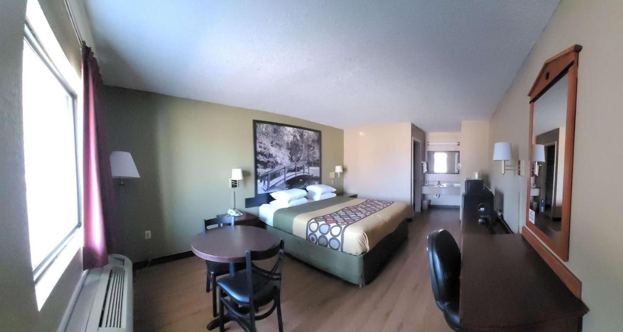 ซูเปอร์ 8 บาย วินด์แฮม อาร์คาเดลเฟีย แคดโด แวลเลย์ แอเรีย Motel ภายนอก รูปภาพ