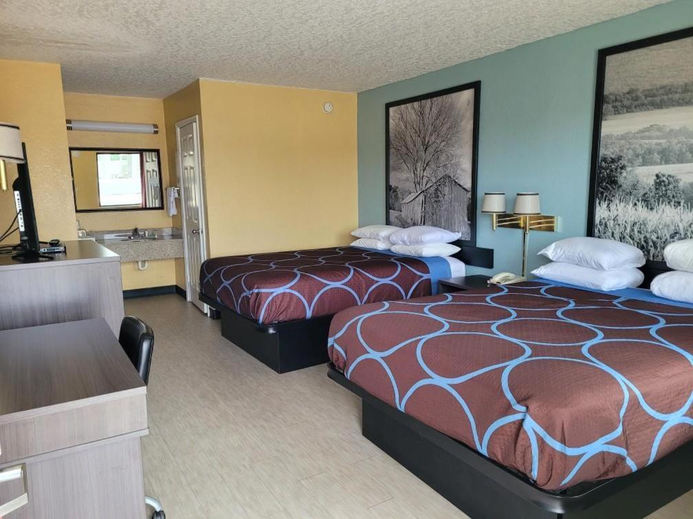 ซูเปอร์ 8 บาย วินด์แฮม อาร์คาเดลเฟีย แคดโด แวลเลย์ แอเรีย Motel ภายนอก รูปภาพ