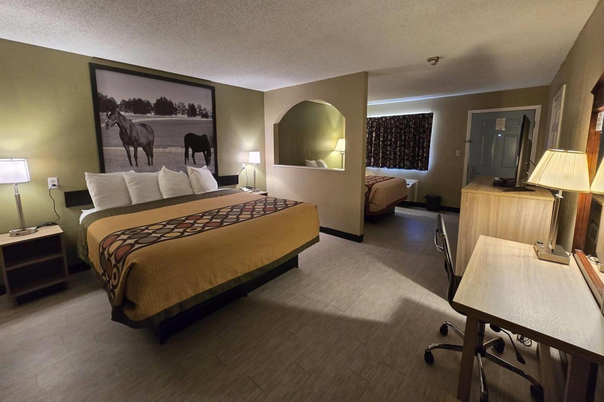 ซูเปอร์ 8 บาย วินด์แฮม อาร์คาเดลเฟีย แคดโด แวลเลย์ แอเรีย Motel ภายนอก รูปภาพ
